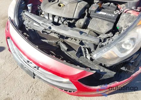 2014 Hyundai Elantra Gt z USA, uszkodzony, nr VIN KMHD35LHXEU231393